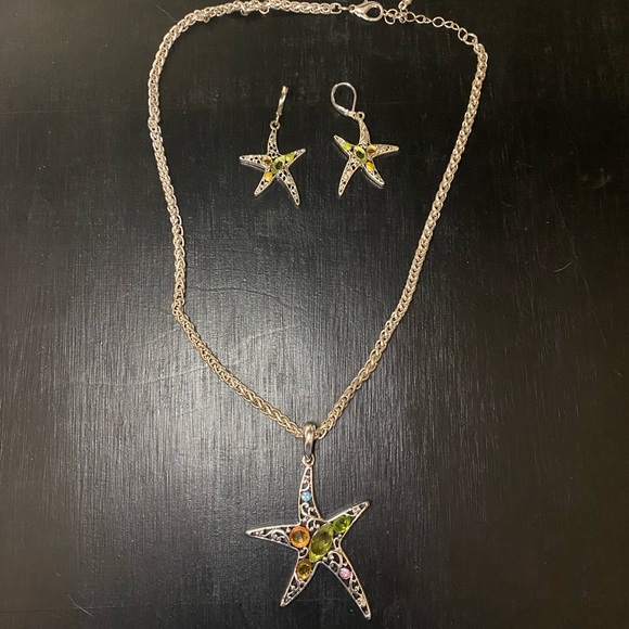 Starfish necklace and matching earrings - Picture 1 of 8